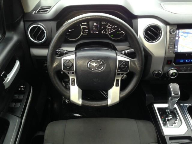 Used Toyota Tundra 4wd SR5 w/ Navi & rearCam 2020 | Car Revolution. Maple Shade, New Jersey Used Toyota Tundra 4wd SR5 w/ Navi & rearCam 2020 | Car Revolution. Maple Shade, New Jersey