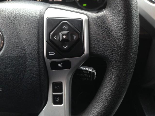 Used Toyota Tundra 4wd SR5 w/ Navi & rearCam 2020 | Car Revolution. Maple Shade, New Jersey Used Toyota Tundra 4wd SR5 w/ Navi & rearCam 2020 | Car Revolution. Maple Shade, New Jersey