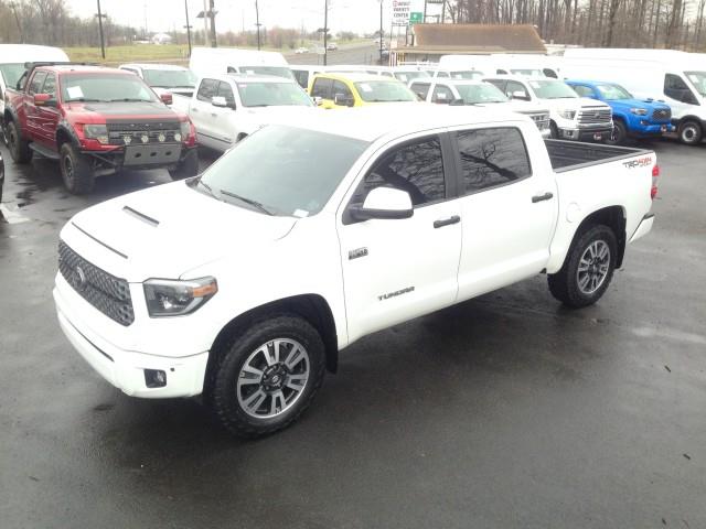 Used Toyota Tundra 4wd SR5 w/ Navi & rearCam 2020 | Car Revolution. Maple Shade, New Jersey Used Toyota Tundra 4wd SR5 w/ Navi & rearCam 2020 | Car Revolution. Maple Shade, New Jersey