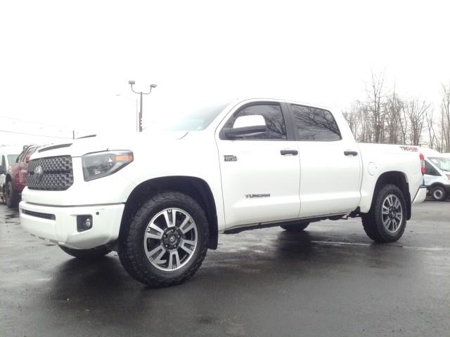 Used Toyota Tundra 4wd SR5 w/ Navi & rearCam 2020 | Car Revolution. Maple Shade, New Jersey Used Toyota Tundra 4wd SR5 w/ Navi & rearCam 2020 | Car Revolution. Maple Shade, New Jersey