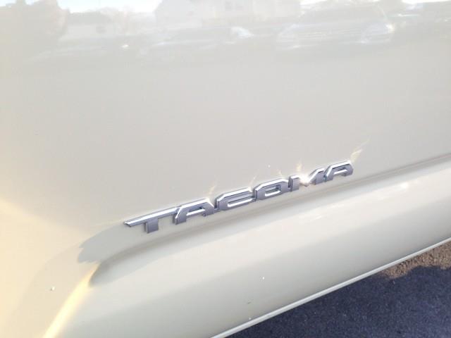 Used Toyota Tacoma 4wd Limited w/ Navi & rearCam 2017 | Car Revolution. Maple Shade, New Jersey Used Toyota Tacoma 4wd Limited w/ Navi & rearCam 2017 | Car Revolution. Maple Shade, New Jersey