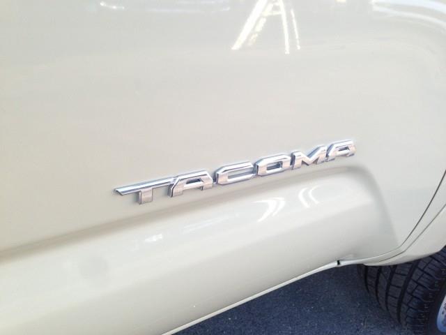Used Toyota Tacoma 4wd Limited w/ Navi & rearCam 2017 | Car Revolution. Maple Shade, New Jersey Used Toyota Tacoma 4wd Limited w/ Navi & rearCam 2017 | Car Revolution. Maple Shade, New Jersey