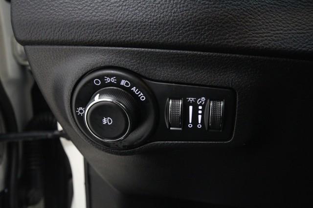 Used Jeep Compass TrailHawk 4WD w/ rearCam 2019 | Car Revolution. Maple Shade, New Jersey Used Jeep Compass TrailHawk 4WD w/ rearCam 2019 | Car Revolution. Maple Shade, New Jersey