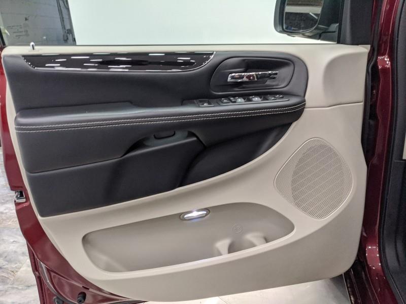 Used Dodge Grand Caravan SXT 2019 | Car Revolution. Maple Shade, New Jersey Used Dodge Grand Caravan SXT 2019 | Car Revolution. Maple Shade, New Jersey