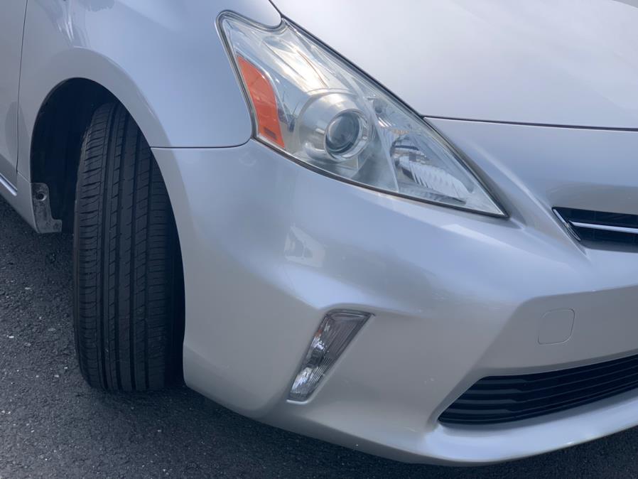 Used Toyota Prius v Two 2014 | Green Light Auto Wholesale. Daly City, California Used Toyota Prius v Two 2014 | Green Light Auto Wholesale. Daly City, California