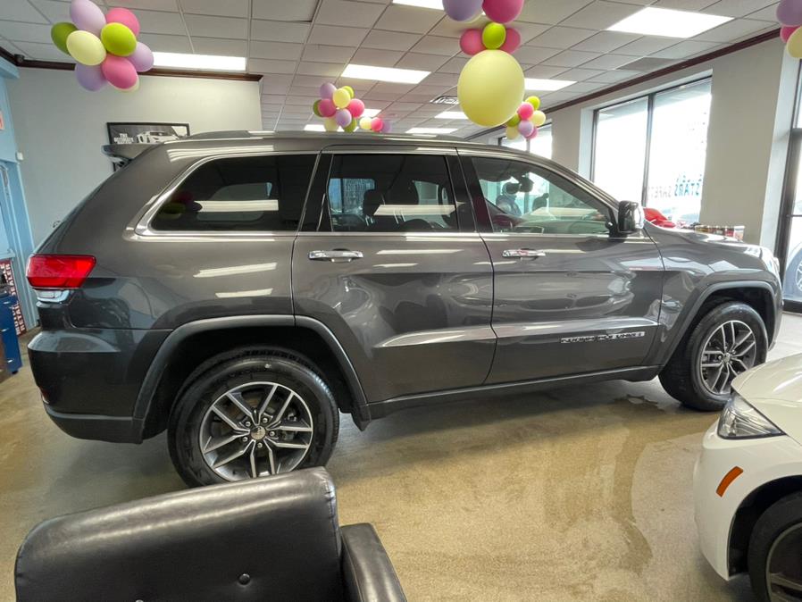 2017 Jeep Grand Cherokee Limited 4x2, available for sale in Inwood, New York | 5 Towns Drive. Inwood, New York 2017 Jeep Grand Cherokee Limited 4x2, available for sale in Inwood, New York | 5 Towns Drive. Inwood, New York