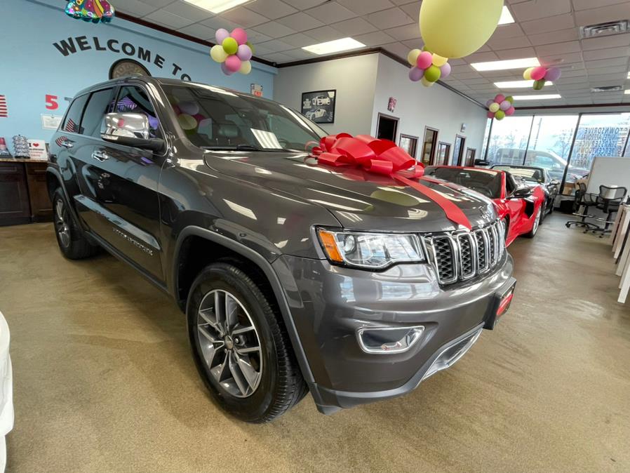 2017 Jeep Grand Cherokee Limited 4x2, available for sale in Inwood, New York | 5 Towns Drive. Inwood, New York 2017 Jeep Grand Cherokee Limited 4x2, available for sale in Inwood, New York | 5 Towns Drive. Inwood, New York