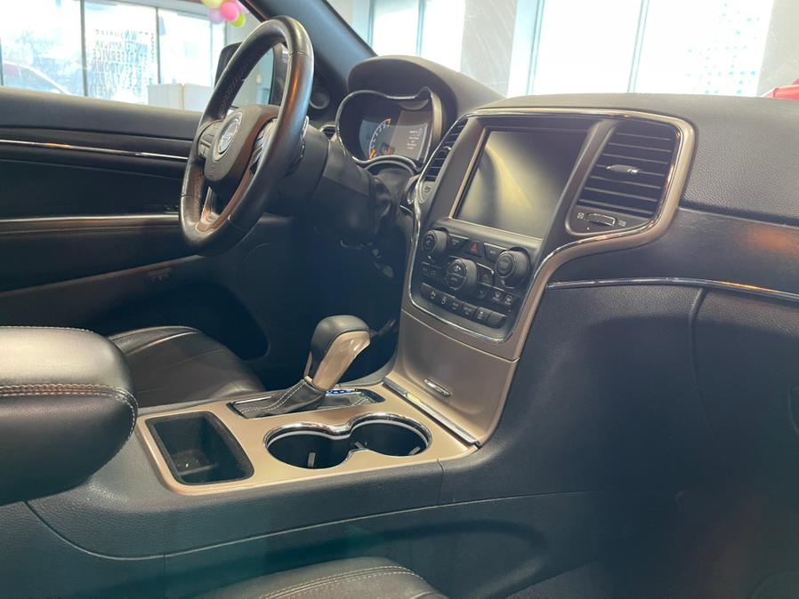 2017 Jeep Grand Cherokee Limited 4x2, available for sale in Inwood, New York | 5 Towns Drive. Inwood, New York 2017 Jeep Grand Cherokee Limited 4x2, available for sale in Inwood, New York | 5 Towns Drive. Inwood, New York