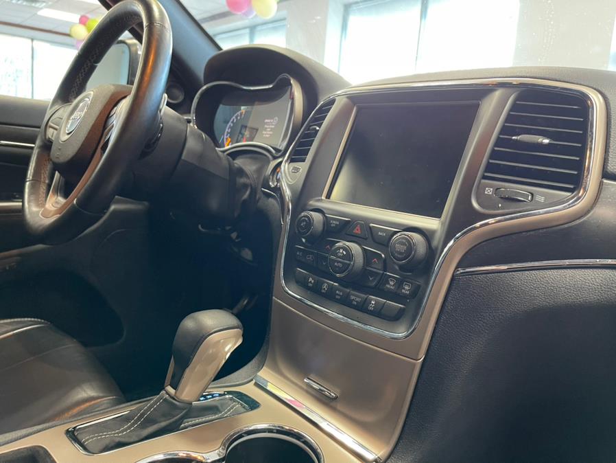 2017 Jeep Grand Cherokee Limited 4x2, available for sale in Inwood, New York | 5 Towns Drive. Inwood, New York 2017 Jeep Grand Cherokee Limited 4x2, available for sale in Inwood, New York | 5 Towns Drive. Inwood, New York