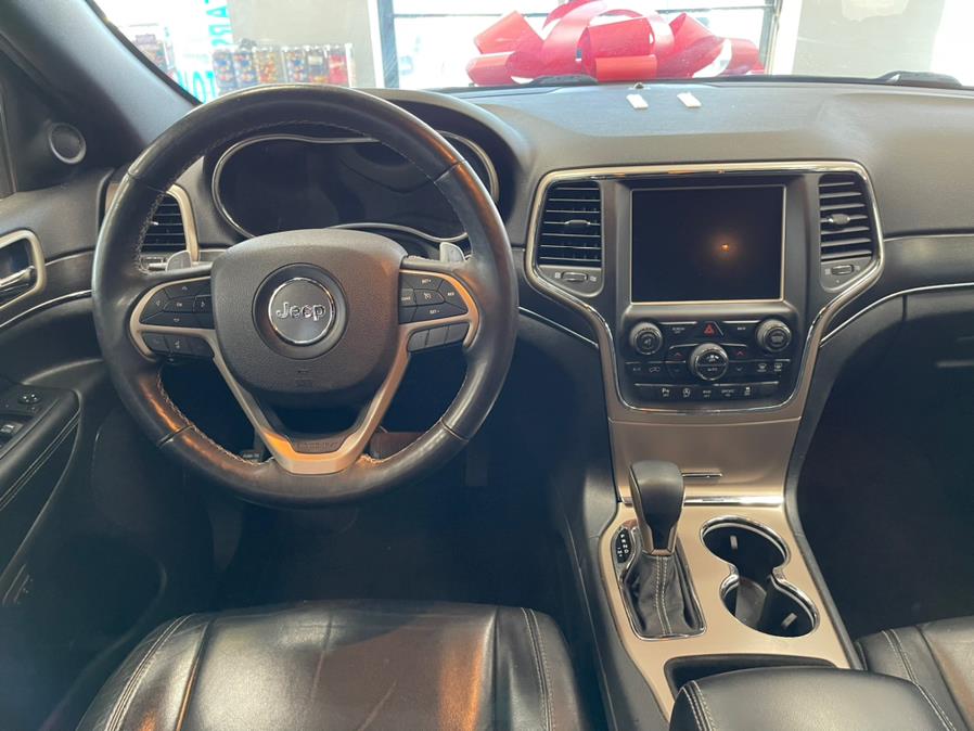2017 Jeep Grand Cherokee Limited 4x2, available for sale in Inwood, New York | 5 Towns Drive. Inwood, New York 2017 Jeep Grand Cherokee Limited 4x2, available for sale in Inwood, New York | 5 Towns Drive. Inwood, New York