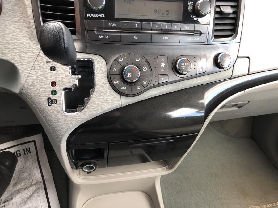 Used Toyota Sienna 5dr 7-Pass Van L 2013 | National Auto Brokers, Inc.. Waterbury, Connecticut Used Toyota Sienna 5dr 7-Pass Van L 2013 | National Auto Brokers, Inc.. Waterbury, Connecticut