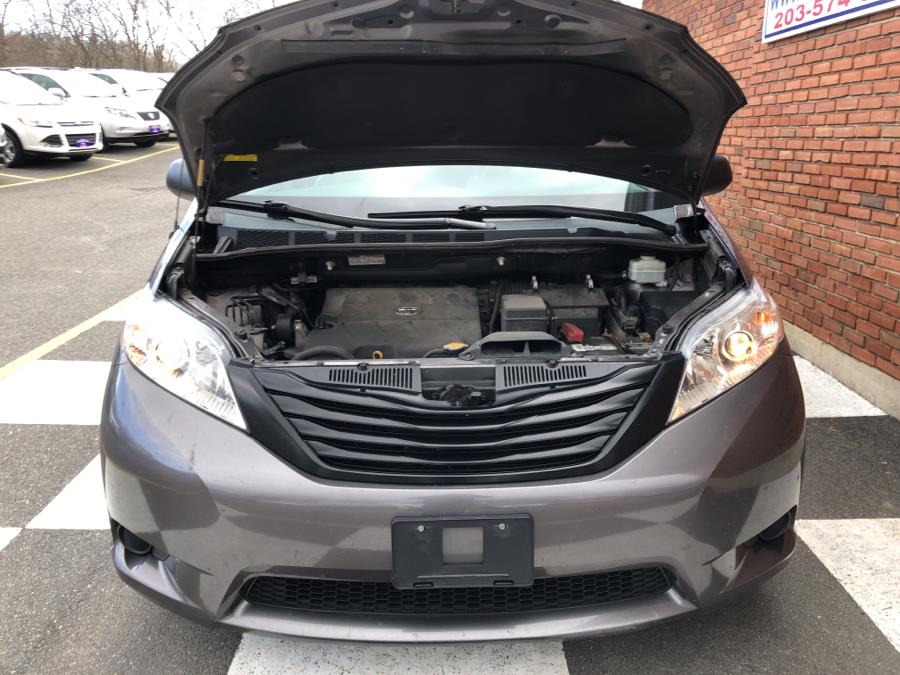 Used Toyota Sienna 5dr 7-Pass Van L 2013 | National Auto Brokers, Inc.. Waterbury, Connecticut Used Toyota Sienna 5dr 7-Pass Van L 2013 | National Auto Brokers, Inc.. Waterbury, Connecticut