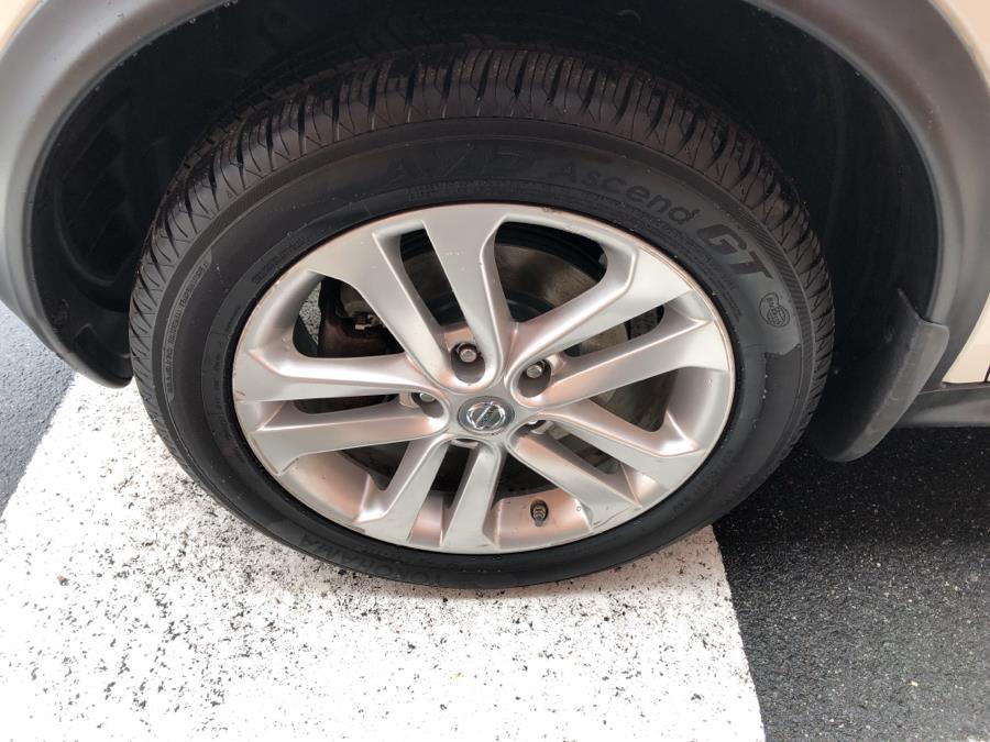 2013 Nissan JUKE 5dr Wgn SV AWD, available for sale in Waterbury, Connecticut | National Auto Brokers, Inc.. Waterbury, Connecticut 2013 Nissan JUKE 5dr Wgn SV AWD, available for sale in Waterbury, Connecticut | National Auto Brokers, Inc.. Waterbury, Connecticut