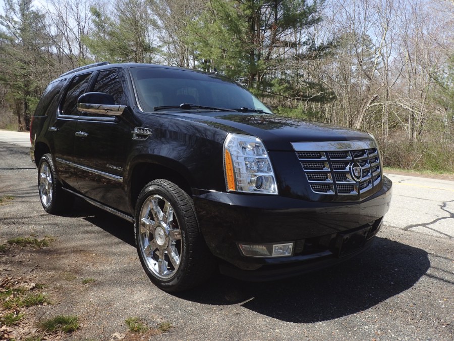 Used Cadillac Escalade AWD 4dr Premium 2011 | Eagleville Motors. Storrs, Connecticut Used Cadillac Escalade AWD 4dr Premium 2011 | Eagleville Motors. Storrs, Connecticut
