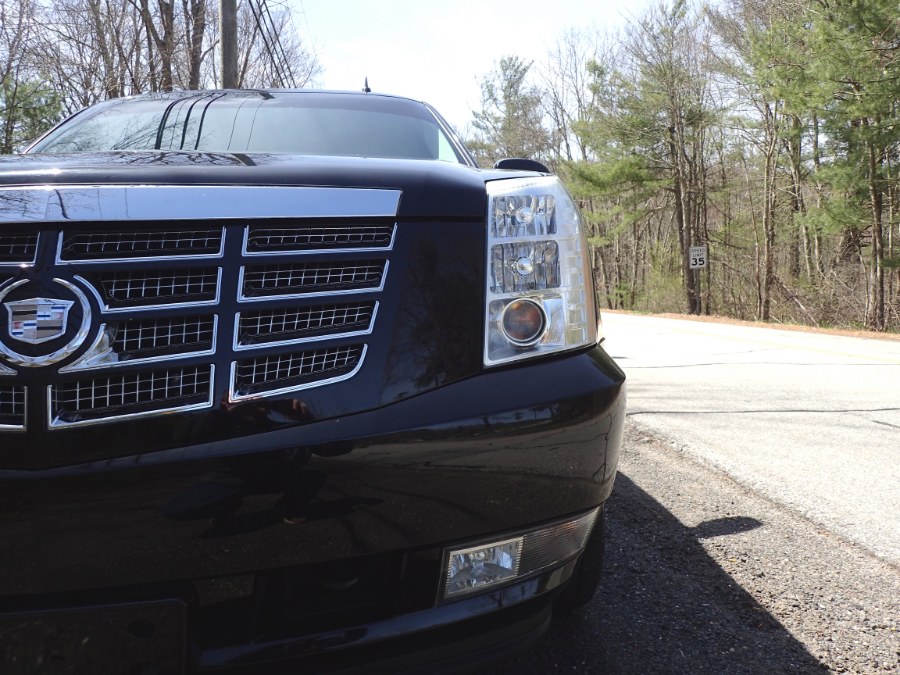 Used Cadillac Escalade AWD 4dr Premium 2011 | Eagleville Motors. Storrs, Connecticut Used Cadillac Escalade AWD 4dr Premium 2011 | Eagleville Motors. Storrs, Connecticut