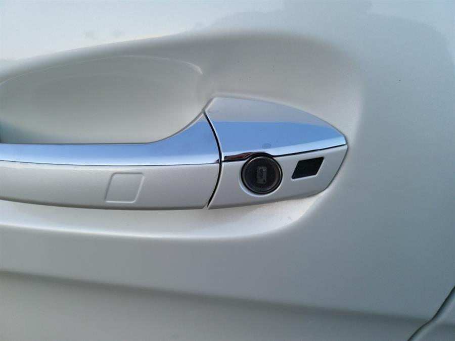 2013 Mercedes-Benz M-Class 4MATIC 4dr ML 350, available for sale in Hartford, Connecticut | Lex Autos LLC. Hartford, Connecticut 2013 Mercedes-Benz M-Class 4MATIC 4dr ML 350, available for sale in Hartford, Connecticut | Lex Autos LLC. Hartford, Connecticut