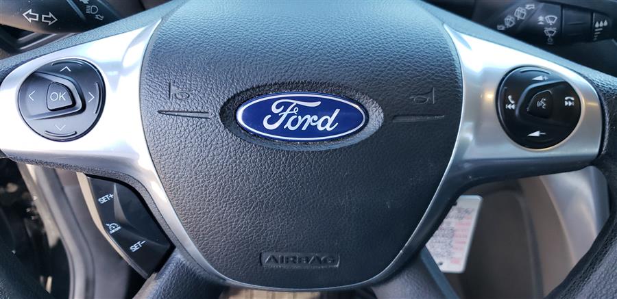 2016 Ford Escape SE 4WD 4dr SE, available for sale in Little Ferry, New Jersey | Victoria Preowned Autos Inc. Little Ferry, New Jersey 2016 Ford Escape SE 4WD 4dr SE, available for sale in Little Ferry, New Jersey | Victoria Preowned Autos Inc. Little Ferry, New Jersey