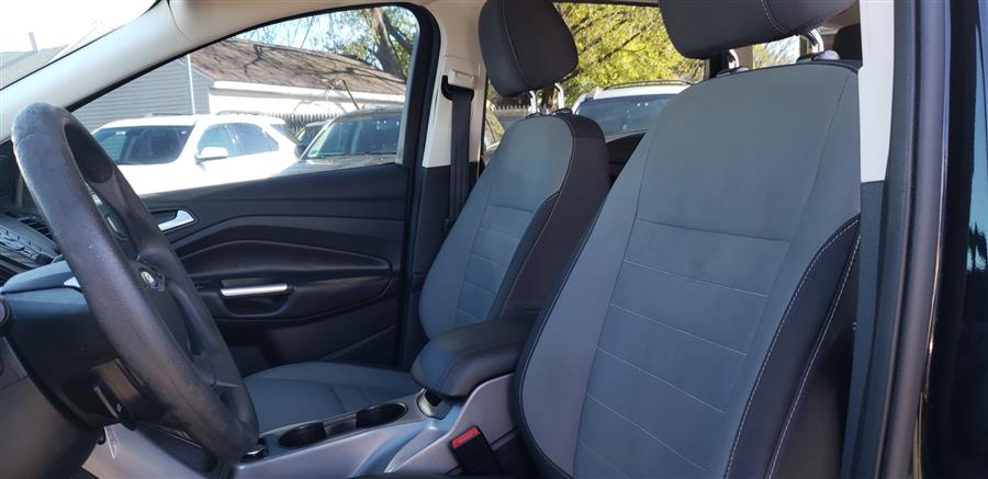 2016 Ford Escape SE 4WD 4dr SE, available for sale in Little Ferry, New Jersey | Victoria Preowned Autos Inc. Little Ferry, New Jersey 2016 Ford Escape SE 4WD 4dr SE, available for sale in Little Ferry, New Jersey | Victoria Preowned Autos Inc. Little Ferry, New Jersey