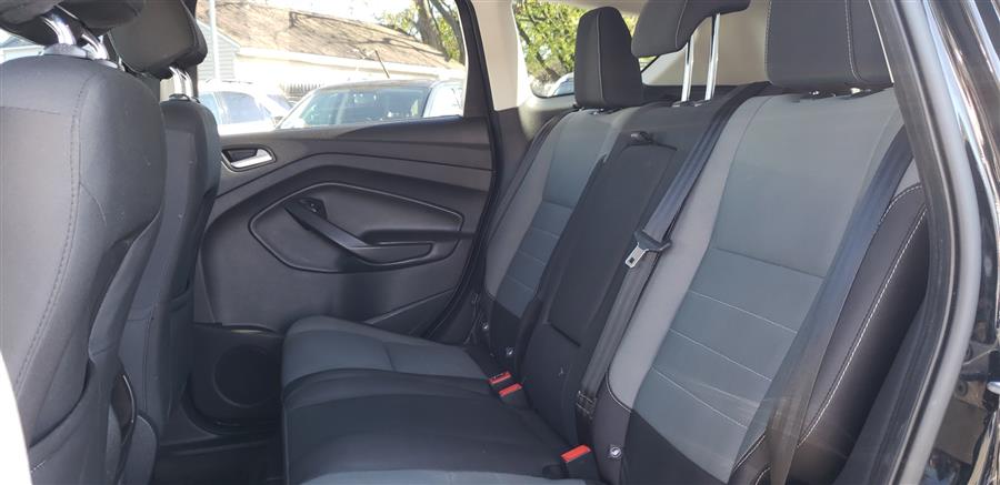2016 Ford Escape SE 4WD 4dr SE, available for sale in Little Ferry, New Jersey | Victoria Preowned Autos Inc. Little Ferry, New Jersey 2016 Ford Escape SE 4WD 4dr SE, available for sale in Little Ferry, New Jersey | Victoria Preowned Autos Inc. Little Ferry, New Jersey