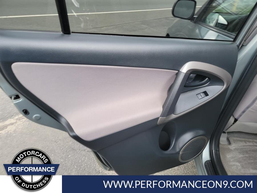 Used Toyota RAV4 4WD 4dr 4-cyl (Natl) 2007 | Performance Motorcars Inc. Wappingers Falls, New York Used Toyota RAV4 4WD 4dr 4-cyl (Natl) 2007 | Performance Motorcars Inc. Wappingers Falls, New York