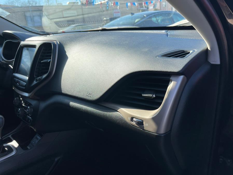 Used Jeep Cherokee FWD 4dr Latitude 2015 | NYC Automart Inc. Brooklyn, New York Used Jeep Cherokee FWD 4dr Latitude 2015 | NYC Automart Inc. Brooklyn, New York