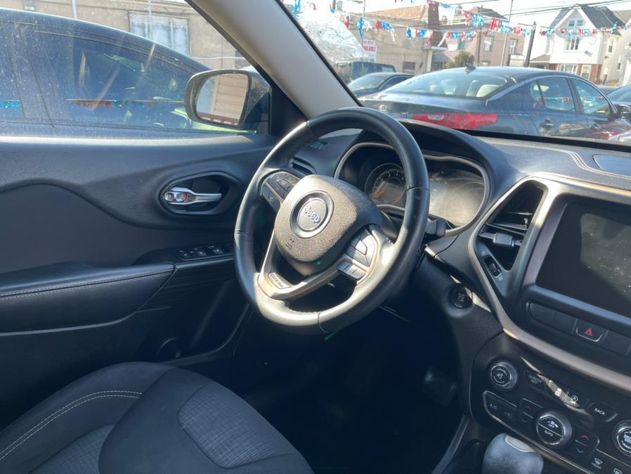 Used Jeep Cherokee FWD 4dr Latitude 2015 | NYC Automart Inc. Brooklyn, New York Used Jeep Cherokee FWD 4dr Latitude 2015 | NYC Automart Inc. Brooklyn, New York