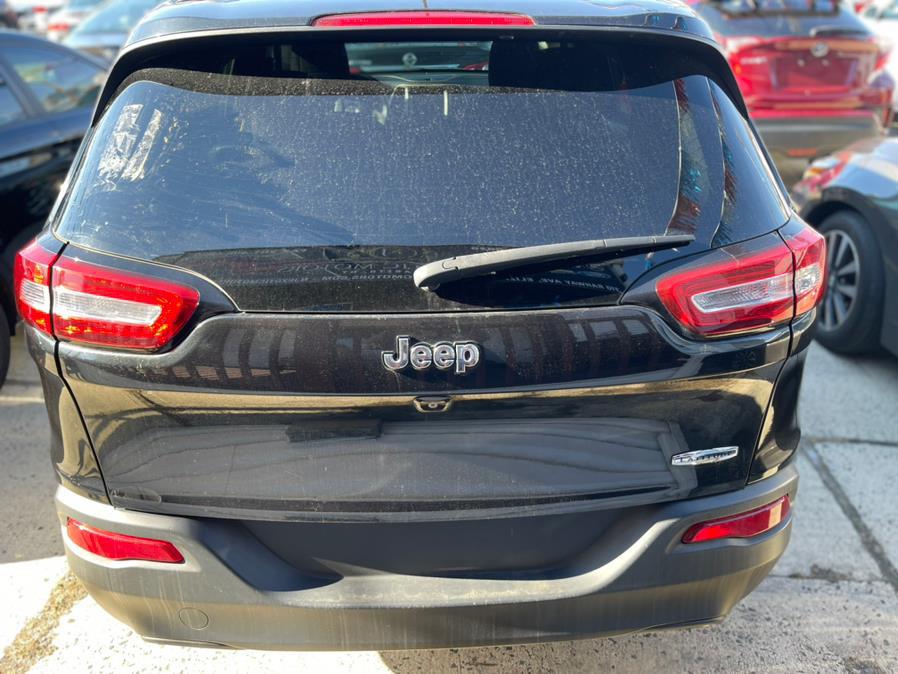 Used Jeep Cherokee FWD 4dr Latitude 2015 | NYC Automart Inc. Brooklyn, New York Used Jeep Cherokee FWD 4dr Latitude 2015 | NYC Automart Inc. Brooklyn, New York