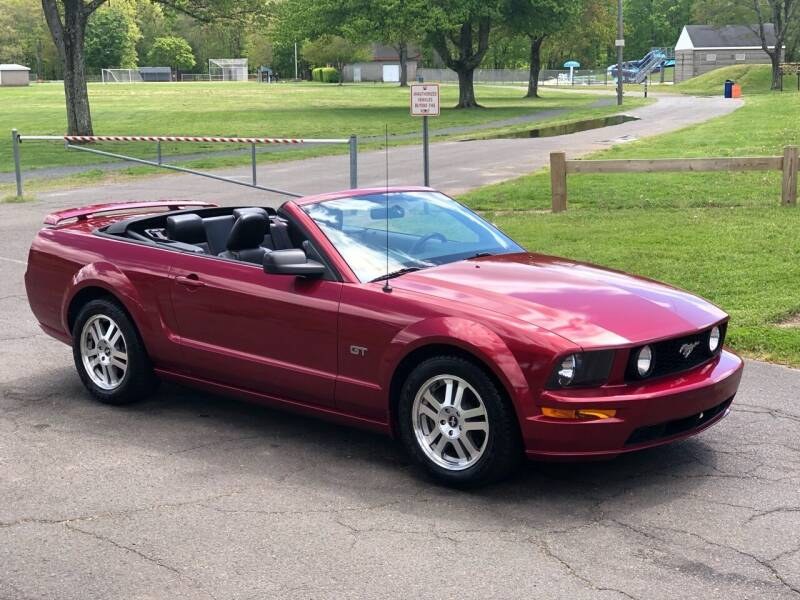 2006 Ford Mustang 2dr Conv GT Deluxe, available for sale in Plainville, Connecticut | Choice Group LLC Choice Motor Car. Plainville, Connecticut