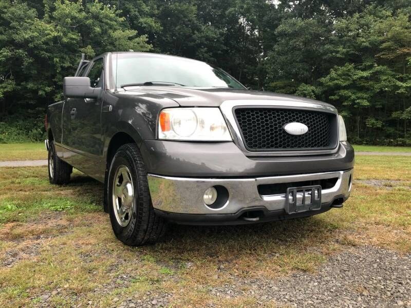 2007 Ford F-150 4WD Supercab 133" XLT, available for sale in Plainville, Connecticut | Choice Group LLC Choice Motor Car. Plainville, Connecticut