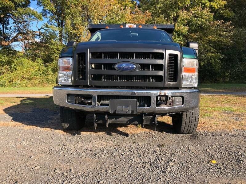 2009 Ford Super Duty F-350 DRW 4WD Reg Cab 141" WB 60" CA XLT, available for sale in Plainville, Connecticut | Choice Group LLC Choice Motor Car. Plainville, Connecticut
