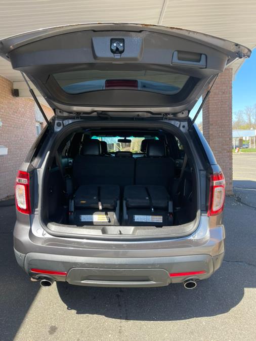2013 Ford Explorer 4WD 4dr XLT, available for sale in New Britain, Connecticut | Supreme Automotive. New Britain, Connecticut 2013 Ford Explorer 4WD 4dr XLT, available for sale in New Britain, Connecticut | Supreme Automotive. New Britain, Connecticut