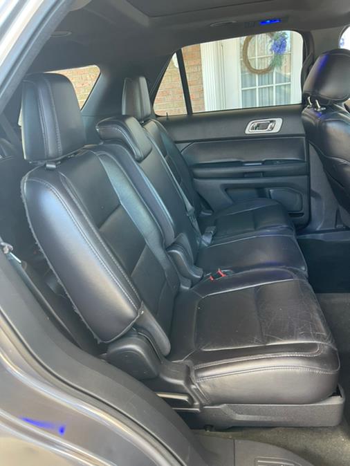 2013 Ford Explorer 4WD 4dr XLT, available for sale in New Britain, Connecticut | Supreme Automotive. New Britain, Connecticut 2013 Ford Explorer 4WD 4dr XLT, available for sale in New Britain, Connecticut | Supreme Automotive. New Britain, Connecticut