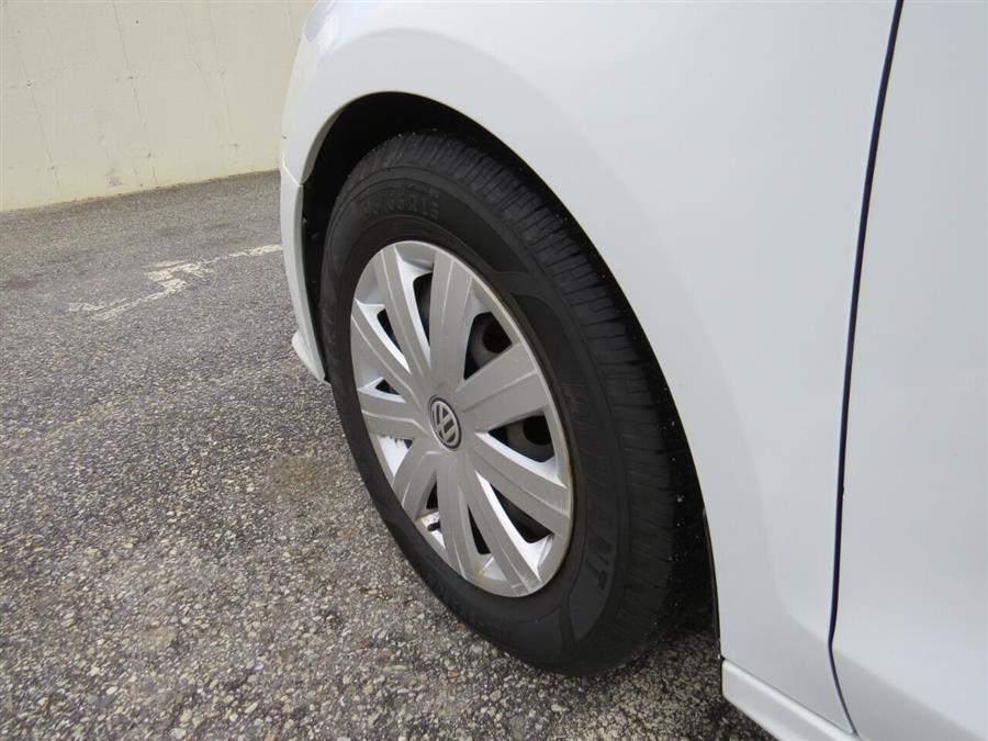 Used Volkswagen Jetta 1.4T S 4dr Sedan 5M 2016 | Lake City Exports Inc. Auburn, Maine Used Volkswagen Jetta 1.4T S 4dr Sedan 5M 2016 | Lake City Exports Inc. Auburn, Maine