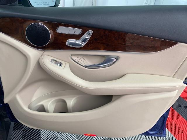 Used Mercedes-benz Glc GLC 300 2019 | Queens Auto Mall. Richmond Hill, New York Used Mercedes-benz Glc GLC 300 2019 | Queens Auto Mall. Richmond Hill, New York