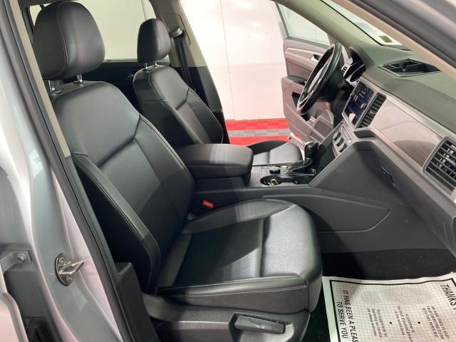 Used Volkswagen Atlas 3.6L V6 SE w/Technology R-Line 2019 | Queens Auto Mall. Richmond Hill, New York Used Volkswagen Atlas 3.6L V6 SE w/Technology R-Line 2019 | Queens Auto Mall. Richmond Hill, New York