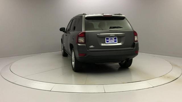Used Jeep Compass FWD 4dr Sport 2016 | J&M Automotive Sls&Svc LLC. Naugatuck, Connecticut Used Jeep Compass FWD 4dr Sport 2016 | J&M Automotive Sls&Svc LLC. Naugatuck, Connecticut