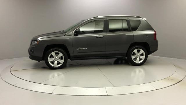 Used Jeep Compass FWD 4dr Sport 2016 | J&M Automotive Sls&Svc LLC. Naugatuck, Connecticut Used Jeep Compass FWD 4dr Sport 2016 | J&M Automotive Sls&Svc LLC. Naugatuck, Connecticut