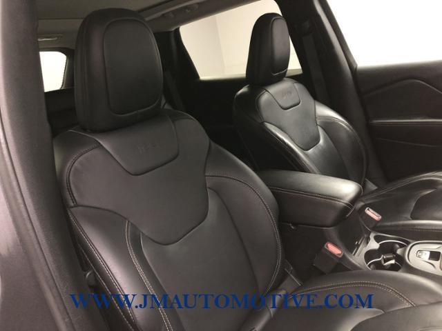 2016 Jeep Cherokee 4WD 4dr High Altitude, available for sale in Naugatuck, Connecticut | J&M Automotive Sls&Svc LLC. Naugatuck, Connecticut 2016 Jeep Cherokee 4WD 4dr High Altitude, available for sale in Naugatuck, Connecticut | J&M Automotive Sls&Svc LLC. Naugatuck, Connecticut