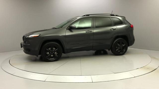 2016 Jeep Cherokee 4WD 4dr High Altitude, available for sale in Naugatuck, Connecticut | J&M Automotive Sls&Svc LLC. Naugatuck, Connecticut 2016 Jeep Cherokee 4WD 4dr High Altitude, available for sale in Naugatuck, Connecticut | J&M Automotive Sls&Svc LLC. Naugatuck, Connecticut