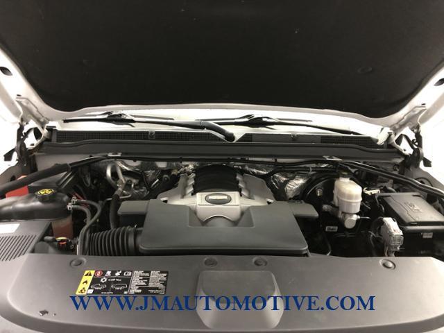 Used Cadillac Escalade 4WD 4dr Luxury 2017 | J&M Automotive Sls&Svc LLC. Naugatuck, Connecticut Used Cadillac Escalade 4WD 4dr Luxury 2017 | J&M Automotive Sls&Svc LLC. Naugatuck, Connecticut