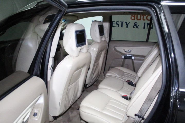 2013 Volvo XC90 AWD 4dr Platinum, available for sale in Plainville, Connecticut | New England Auto Sales LLC. Plainville, Connecticut 2013 Volvo XC90 AWD 4dr Platinum, available for sale in Plainville, Connecticut | New England Auto Sales LLC. Plainville, Connecticut