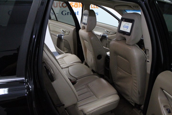 2013 Volvo XC90 AWD 4dr Platinum, available for sale in Plainville, Connecticut | New England Auto Sales LLC. Plainville, Connecticut 2013 Volvo XC90 AWD 4dr Platinum, available for sale in Plainville, Connecticut | New England Auto Sales LLC. Plainville, Connecticut