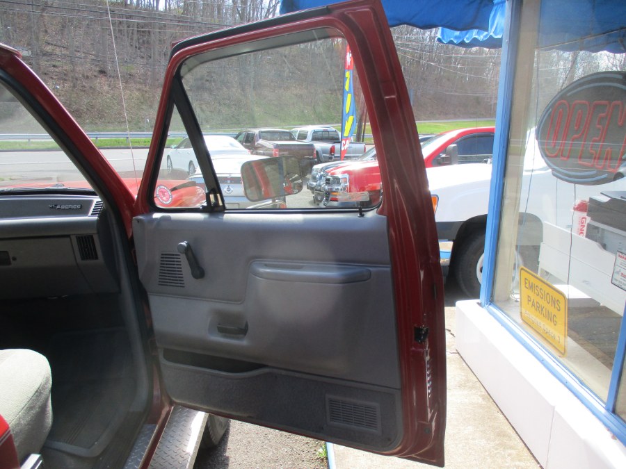 Used Ford F350 Styleside 133" WB 4WD 1988 | Cos Central Auto. Meriden, Connecticut Used Ford F350 Styleside 133" WB 4WD 1988 | Cos Central Auto. Meriden, Connecticut