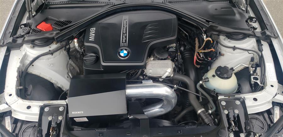 2014 BMW 3 Series 4dr Sdn 320i xDrive AWD, available for sale in Little Ferry, New Jersey | Victoria Preowned Autos Inc. Little Ferry, New Jersey 2014 BMW 3 Series 4dr Sdn 320i xDrive AWD, available for sale in Little Ferry, New Jersey | Victoria Preowned Autos Inc. Little Ferry, New Jersey