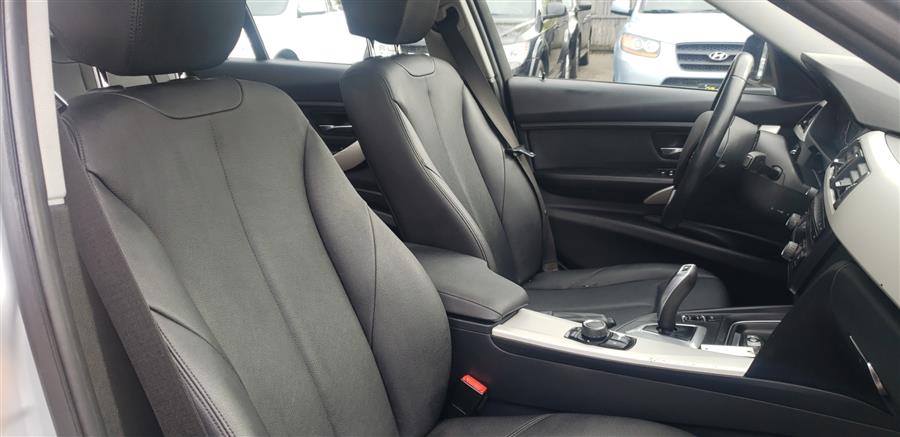 2014 BMW 3 Series 4dr Sdn 320i xDrive AWD, available for sale in Little Ferry, New Jersey | Victoria Preowned Autos Inc. Little Ferry, New Jersey 2014 BMW 3 Series 4dr Sdn 320i xDrive AWD, available for sale in Little Ferry, New Jersey | Victoria Preowned Autos Inc. Little Ferry, New Jersey