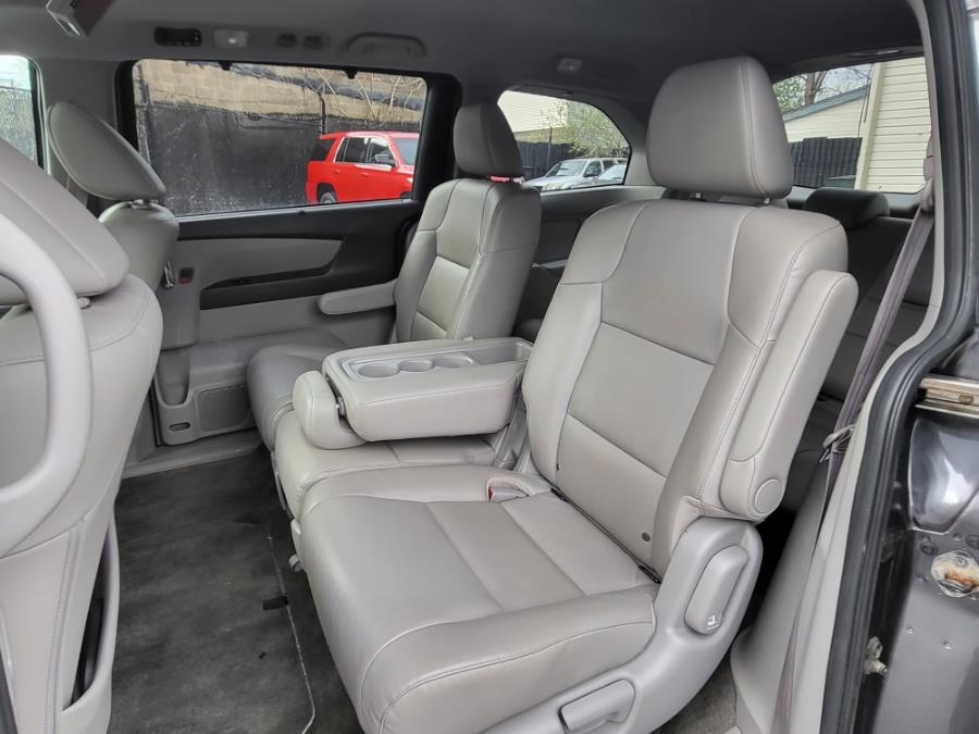 2016 Honda Odyssey 5dr EX-L w/Navi, available for sale in Newark , New Jersey | Champion Used Auto Sales 2. Newark , New Jersey 2016 Honda Odyssey 5dr EX-L w/Navi, available for sale in Newark , New Jersey | Champion Used Auto Sales 2. Newark , New Jersey