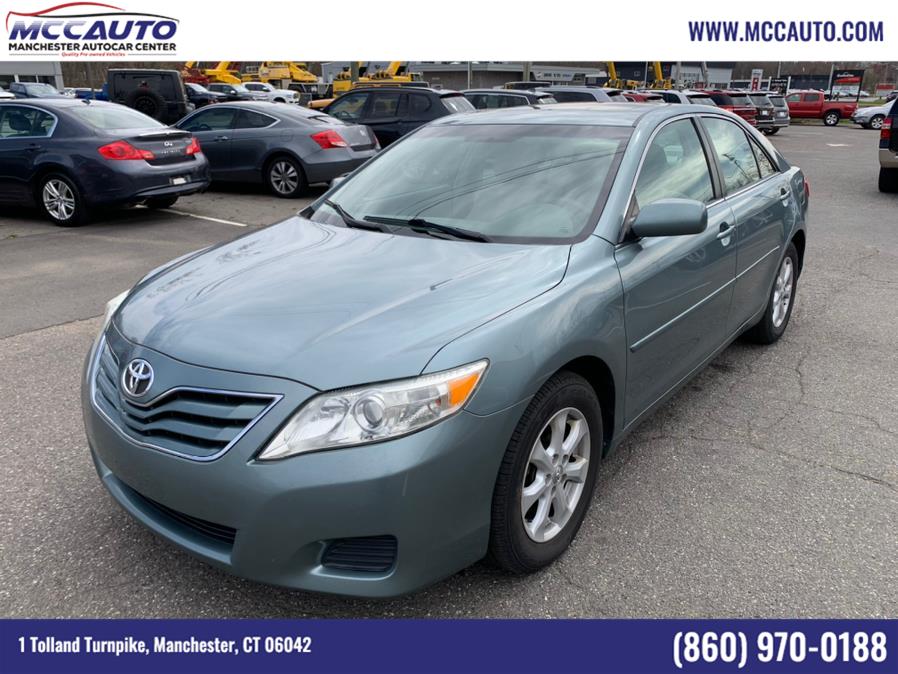 Used Toyota Camry 4dr Sdn V6 Auto LE 2011 | Manchester Autocar Center. Manchester, Connecticut