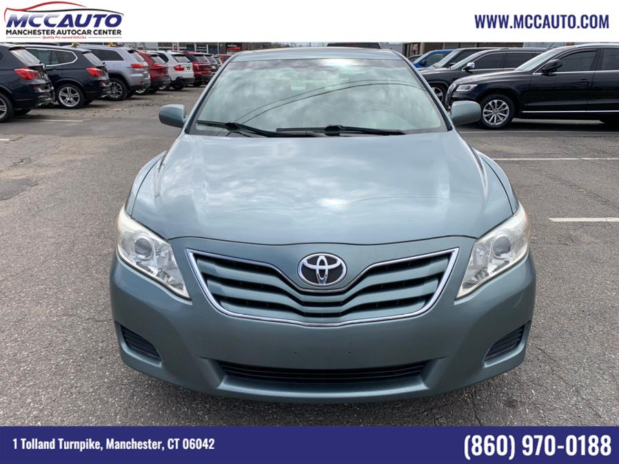 Used Toyota Camry 4dr Sdn V6 Auto LE 2011 | Manchester Autocar Center. Manchester, Connecticut