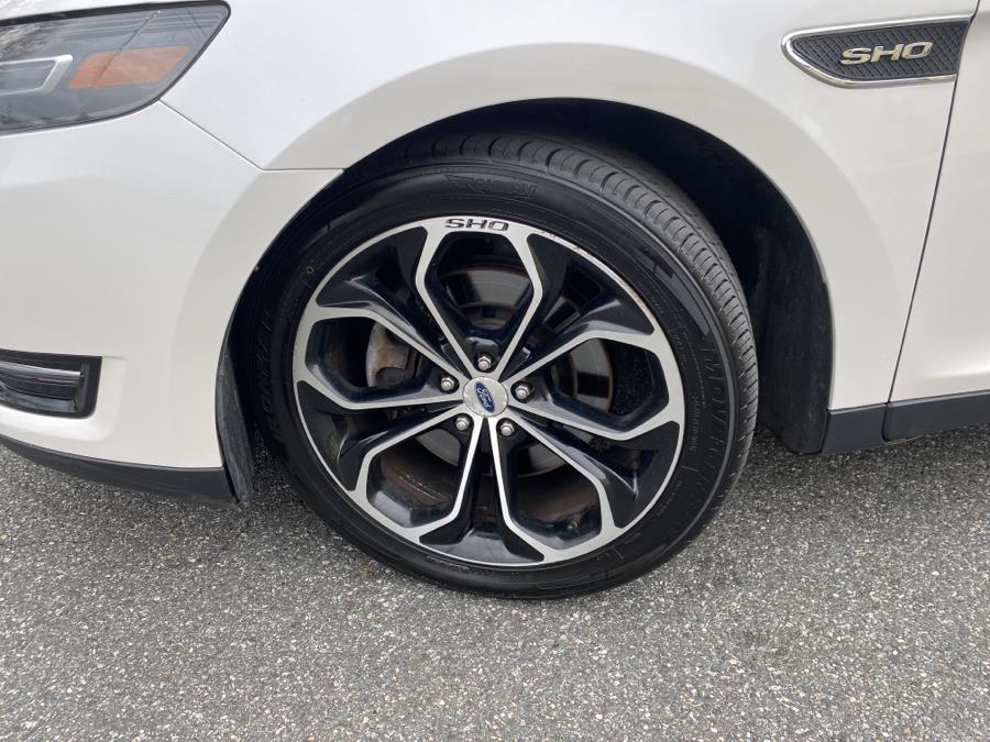 Used Ford Taurus 4dr Sdn SHO AWD 2015 | Daytona Auto Sales. Little Ferry, New Jersey Used Ford Taurus 4dr Sdn SHO AWD 2015 | Daytona Auto Sales. Little Ferry, New Jersey