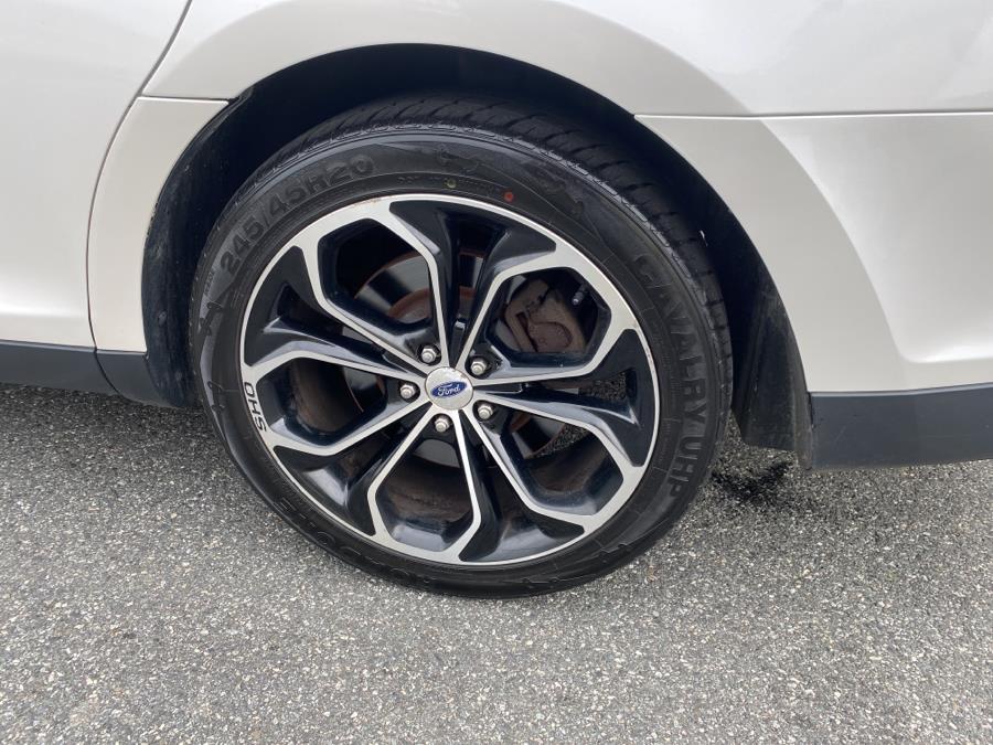 Used Ford Taurus 4dr Sdn SHO AWD 2015 | Daytona Auto Sales. Little Ferry, New Jersey Used Ford Taurus 4dr Sdn SHO AWD 2015 | Daytona Auto Sales. Little Ferry, New Jersey